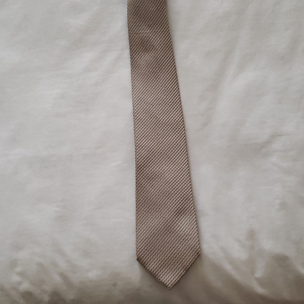 Geoffrey Beene necktie